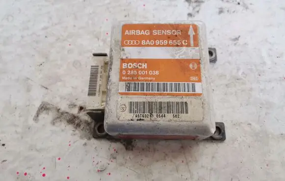 Audi A4 S4 B5 8D Airbag control unit/module 8A0959655C