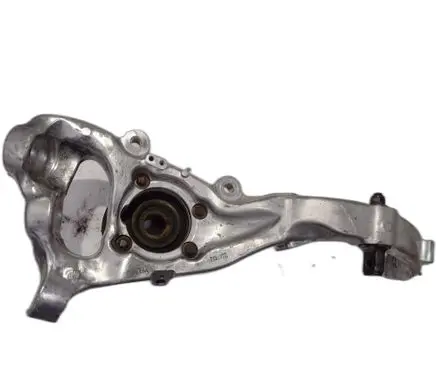 Mercedes-Benz C W205 Rear wheel hub 