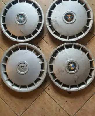 BMW 3 E30 R13 wheel hub/cap/trim 36131129251