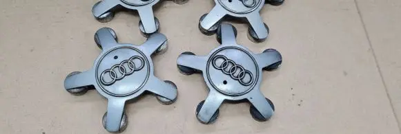 Audi A6 Allroad C7 Original wheel cap 4F0601165N