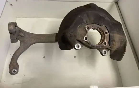 Audi A6 S6 C6 4F Front wheel hub spindle knuckle 4F0258
