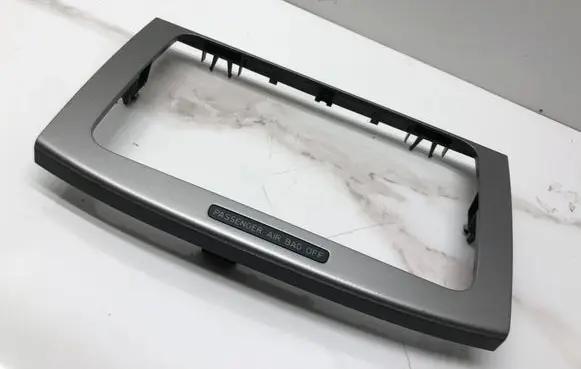 Volkswagen PASSAT B6 Radio/GPS head unit trim 3C0858069M