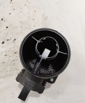 Jeep Patriot Mass air flow meter 0281002779 05033820AA