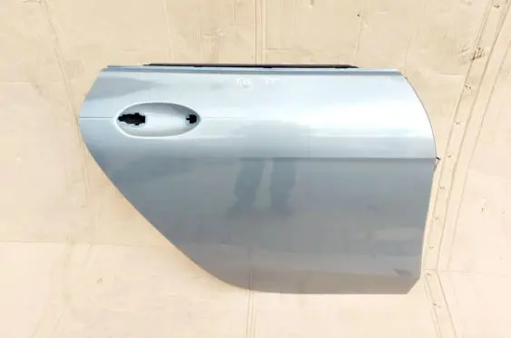 BMW 2 F44 Rear door