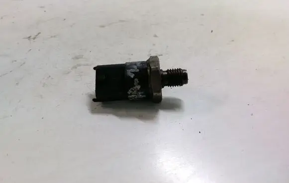 Fuel pressure sensor