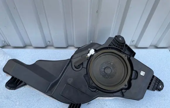 KIA Sportage Subwoofer speaker 96380D9000