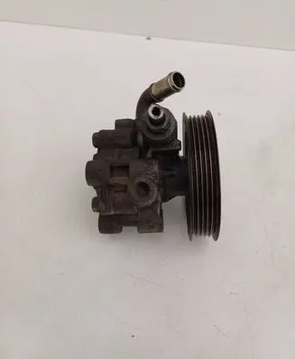 Toyota Avensis T250 Power steering pump