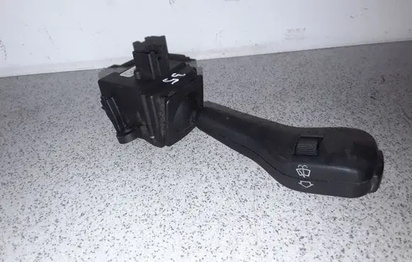 BMW 5 E39 Wiper control stalk 8375407