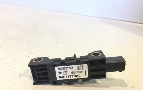 Chrysler 300 - 300C Airbag deployment crash/impact sensor 04671779AC 1618301257