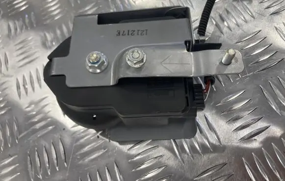 Toyota RAV 4 (XA40) Alarm system siren 89040-42010