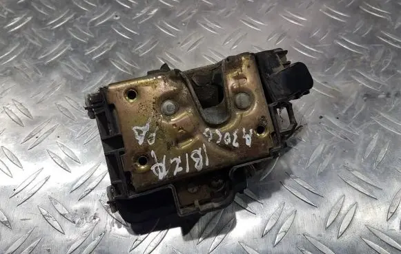 Seat Ibiza II (6k) Front door lock