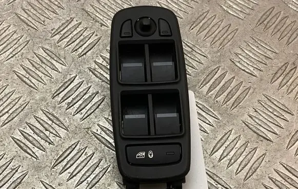 Jaguar XE Electric window control switch SPA027JT00F