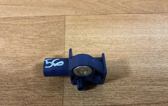Mercedes-Benz E W212 Airbag deployment crash/impact sensor A2128204926 5WK43872