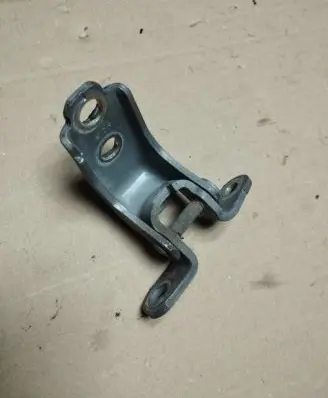 Honda Civic Front door upper hinge