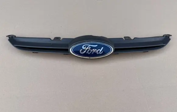 Ford Fiesta Front grill 8A618200B