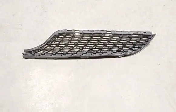 Mercedes-Benz CLA C117 X117 W117 Front bumper lower grill A1178880960