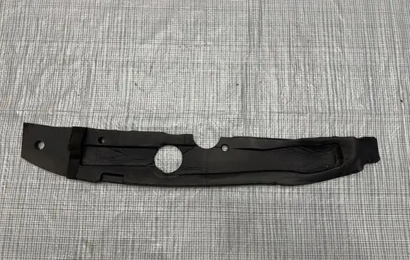 Jaguar F-Pace Fender foam support/seal FPACE