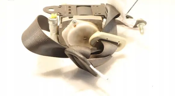 Infiniti FX Front seatbelt
