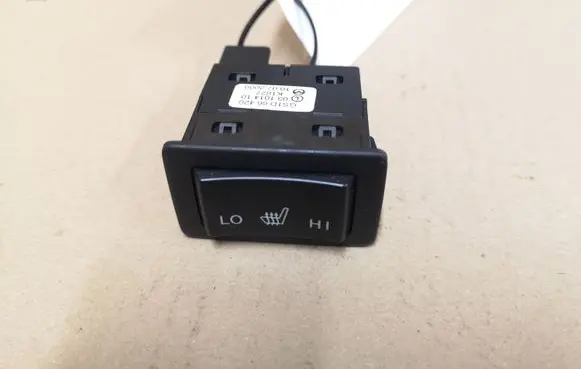 Mazda 6 Seat heating switch GS1D66420 K1827