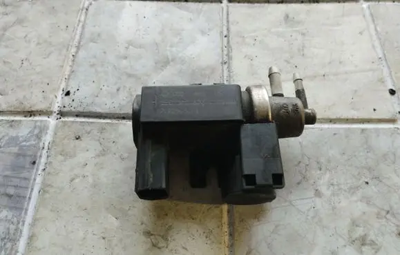Audi A6 S6 C6 4F Turbo solenoid valve 8E0906627