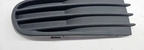Volvo V50 Front bumper lower grill 30657010