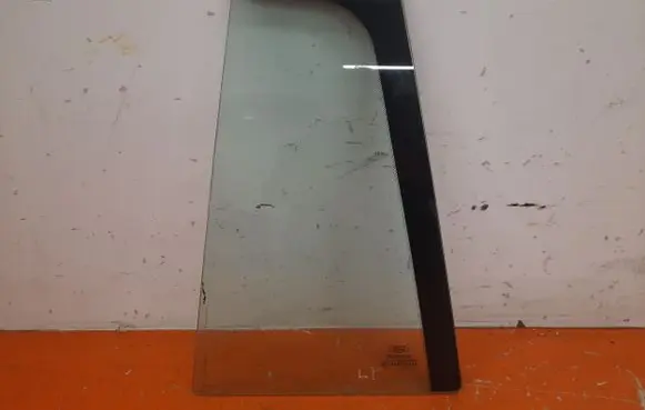 Ford Fusion Rear side window 43R001583