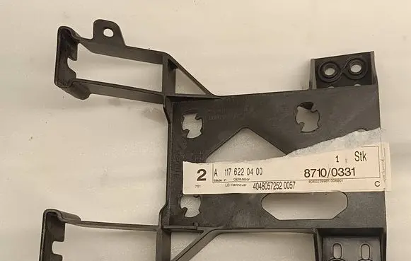 Mercedes-Benz CLA C117 X117 W117 Distronic sensor bracket A1176220400 D0510531500
