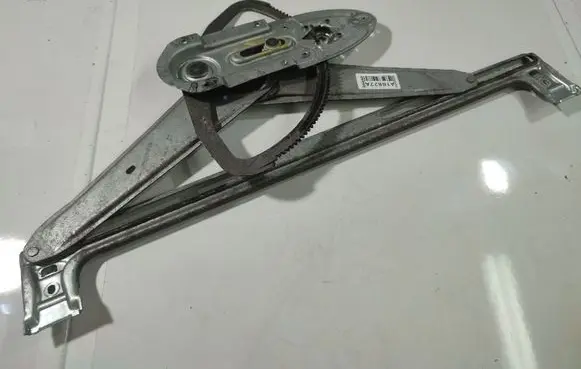 Ford Focus C-MAX Front door window regulator with motor 