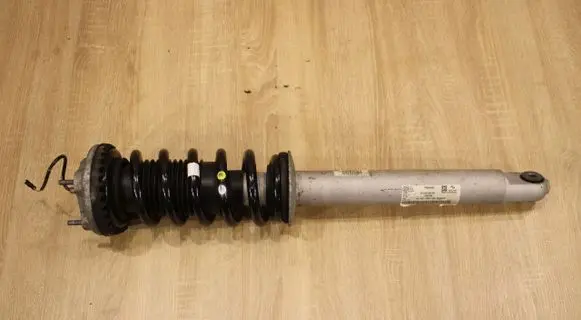 Maserati Ghibli Front shock absorber with coil spring 462400009634s230