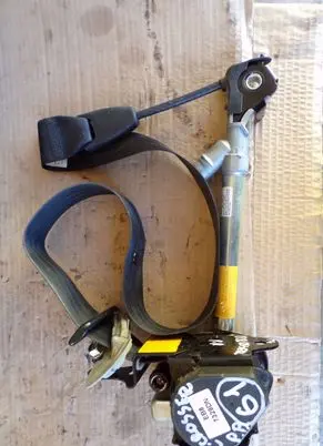 Citroen C-Crosser Front seatbelt