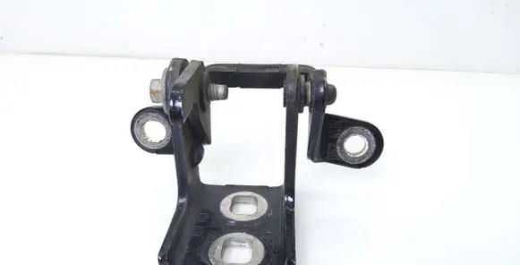 Opel Insignia A Rear door upper hinge A046574