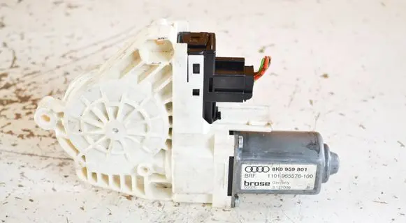 Audi A4 S4 B8 8K Front door window regulator motor 8K0959801 31220091 99809