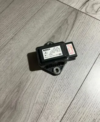 Mercedes-Benz C W203 ESP acceleration yaw rate sensor 0265005246