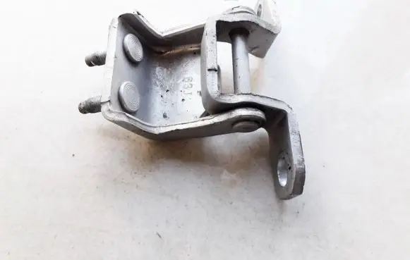 Suzuki Swift I Front door upper hinge