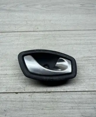 Renault Megane III Front door interior handle 806700005R