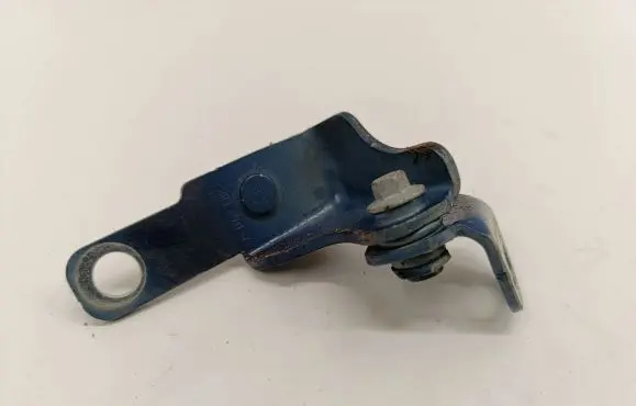 Ford Fiesta Front door upper hinge