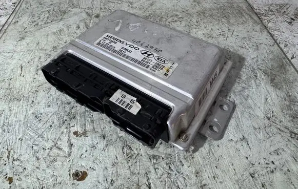 Hyundai Tucson JM Engine control unit/module 4067930 3917123270 3918123270