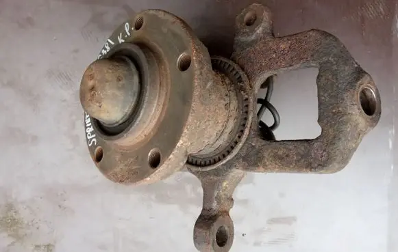 Mercedes-Benz Sprinter W901 W902 W903 W904 Front wheel hub