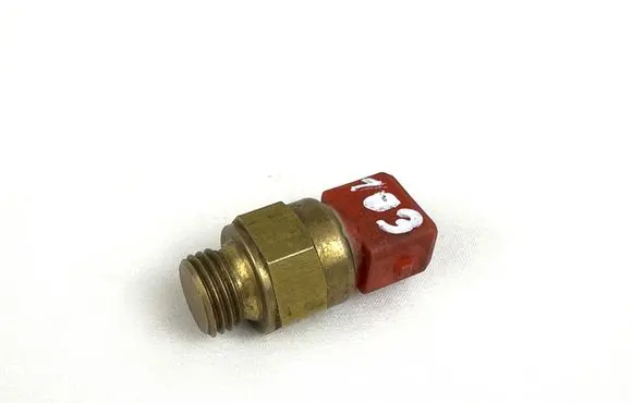 BMW X5 E53 Coolant temperature sensor 1741900
