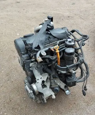 Volkswagen PASSAT B5 Engine