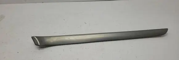 Audi A4 S4 B7 8E 8H Front door trim bar 8E0867410