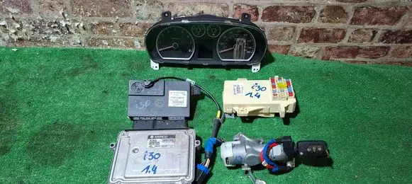 Hyundai i30 Engine ECU kit and lock set 9030933129KB GFD844CFS35000 391122B