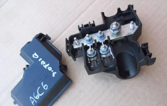 Audi A6 S6 C6 4F Fuse box set