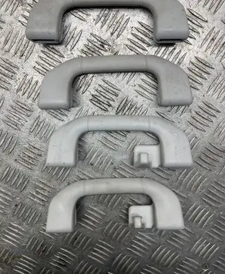 Mercedes-Benz CLS C218 X218 A set of handles for the ceiling A2048100151 A204100051