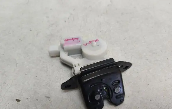 Nissan Qashqai Tailgate/trunk/boot lock/catch/latch 