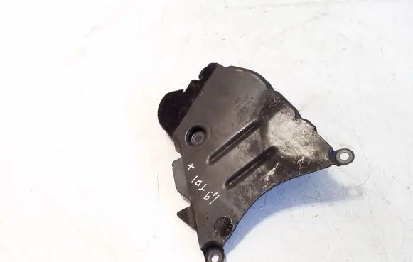 Volkswagen Golf V Timing belt guard (cover) 038109147D