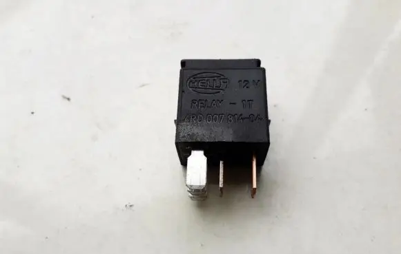 Nissan Almera N16 Other relay 252309F905 4RD007814-04