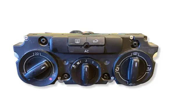 Volkswagen Golf V Climate control unit 1K1820045B