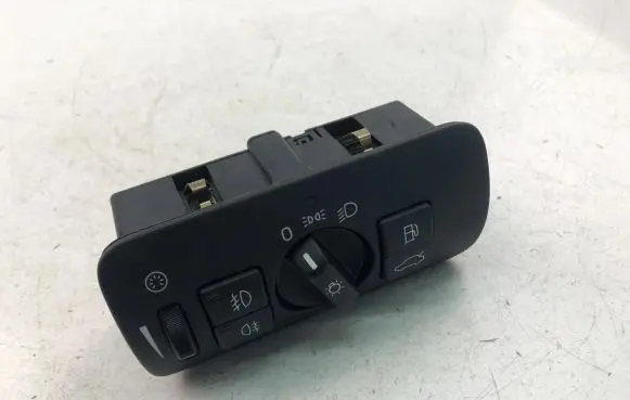 Volvo XC70 Light switch 30739414