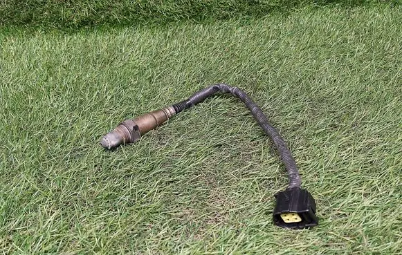 Mercedes-Benz C W204 Lambda probe sensor 0045420718 0258006749